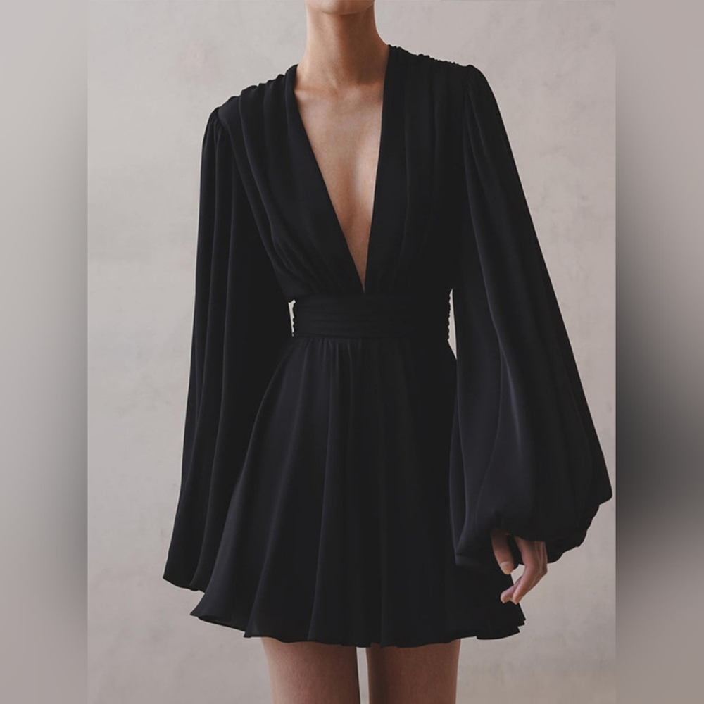 NWT Commense Black long sleeve mini dress